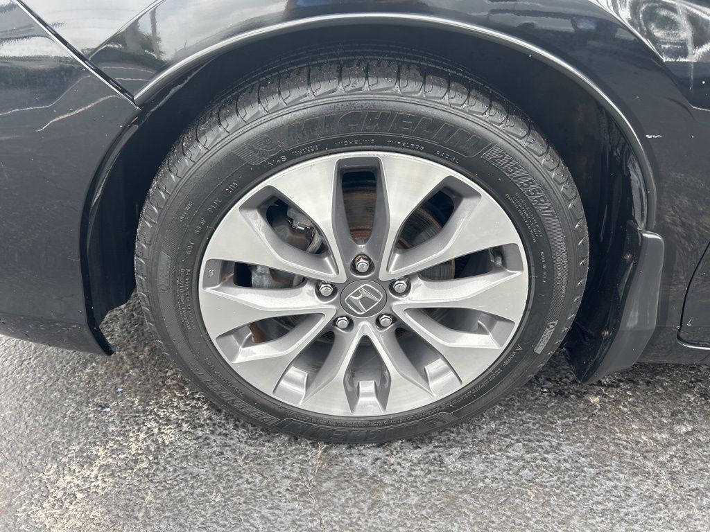 2013 Honda Accord EX photo 16