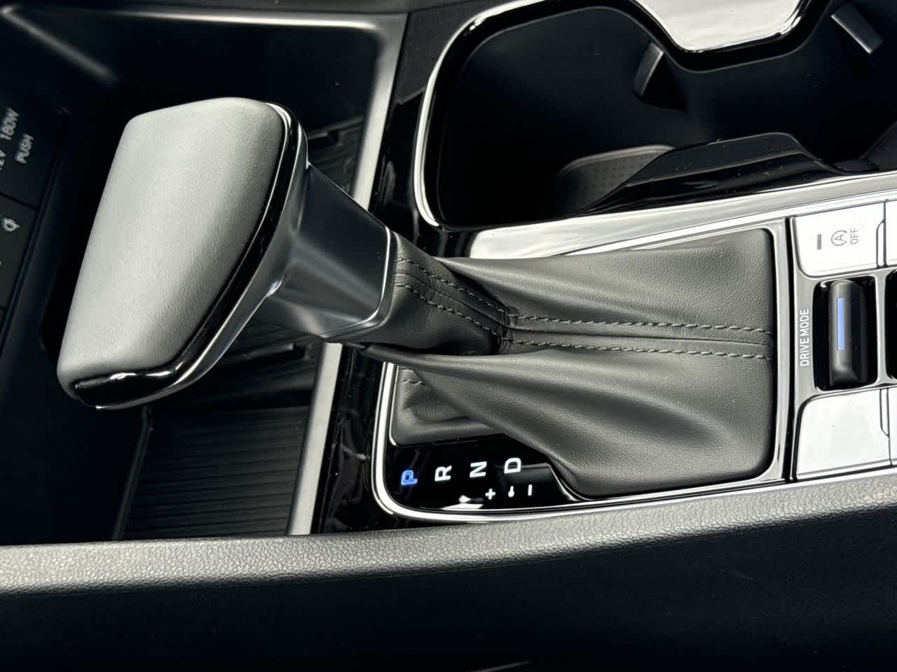 2025 Hyundai Tucson SEL Convenience photo 18