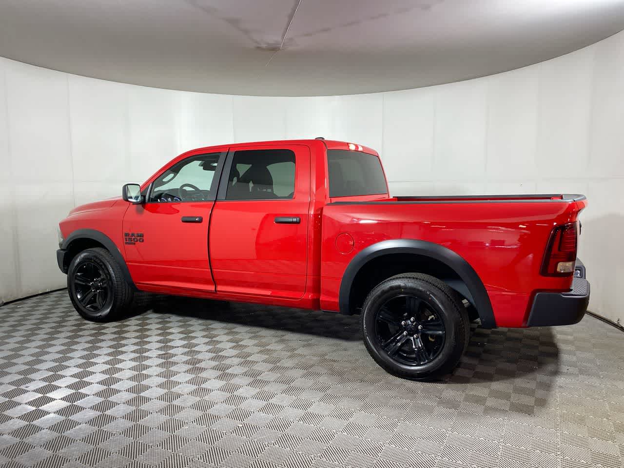 2024 Ram 1500 Classic Warlock photo 4