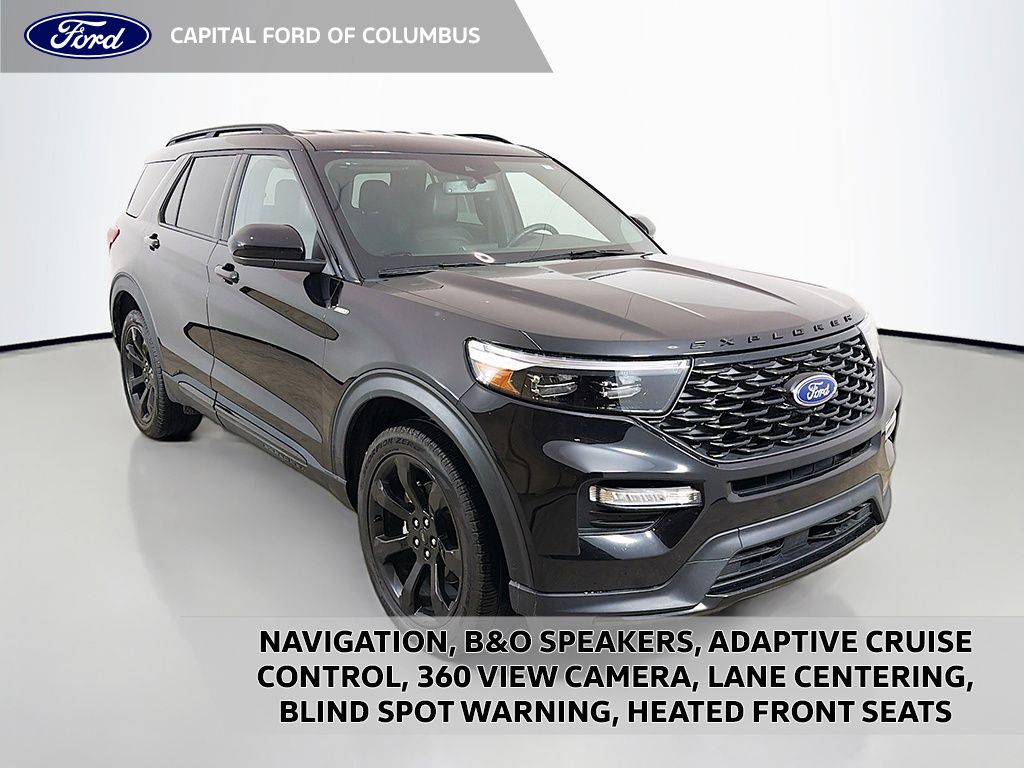 2023 Ford Explorer ST-LINE's photo