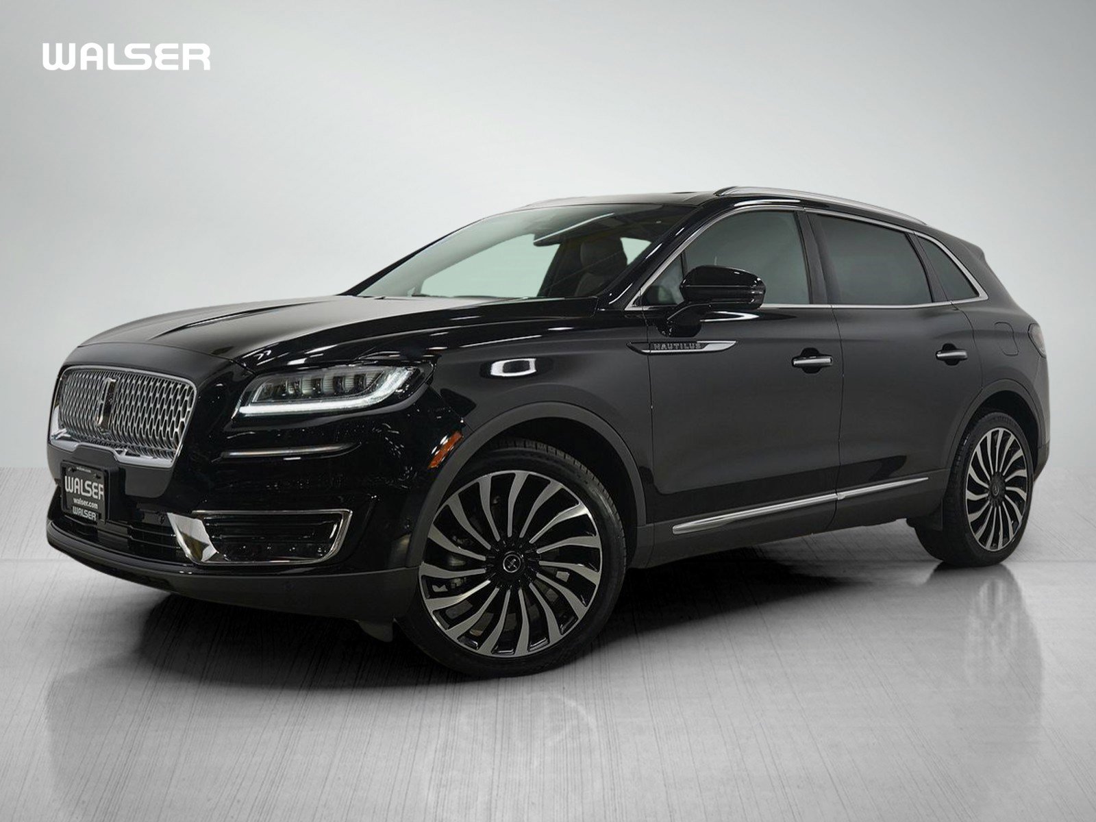 2019 Lincoln Nautilus Black Label's photo