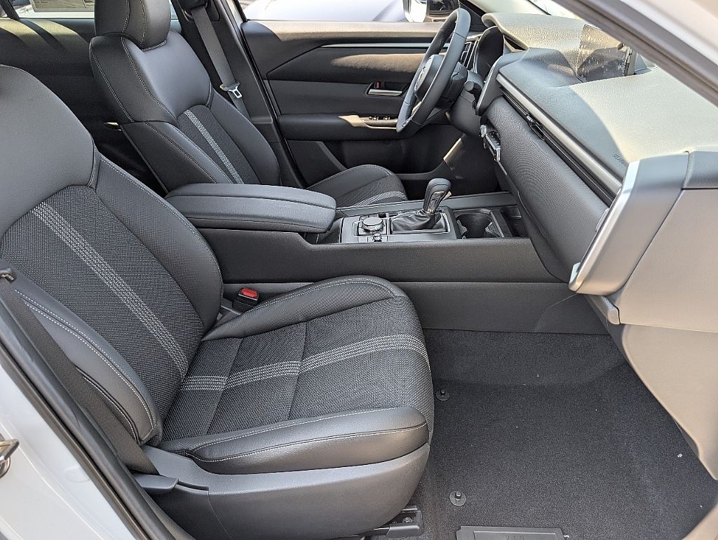 2025 Mazda CX-50 2.5 S Preferred photo 10