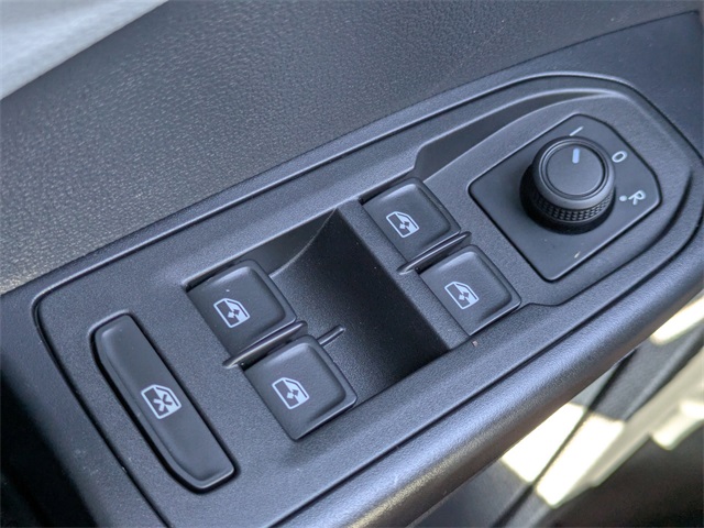 2022 Volkswagen Taos S photo 20