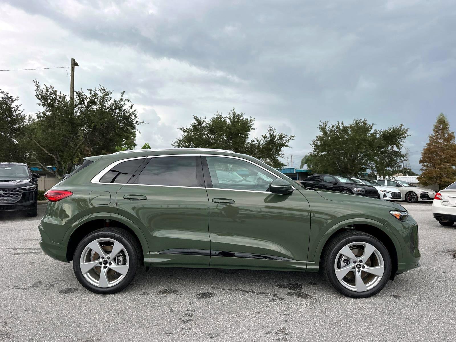 2025 Audi Q5 Sportback Premium Plus photo 2