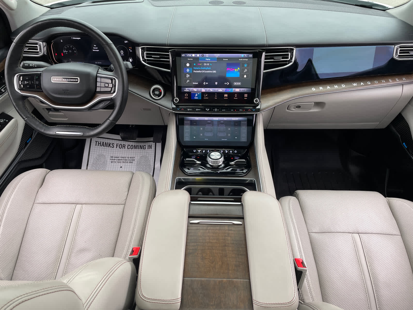 2023 Jeep Grand Wagoneer Base photo 14