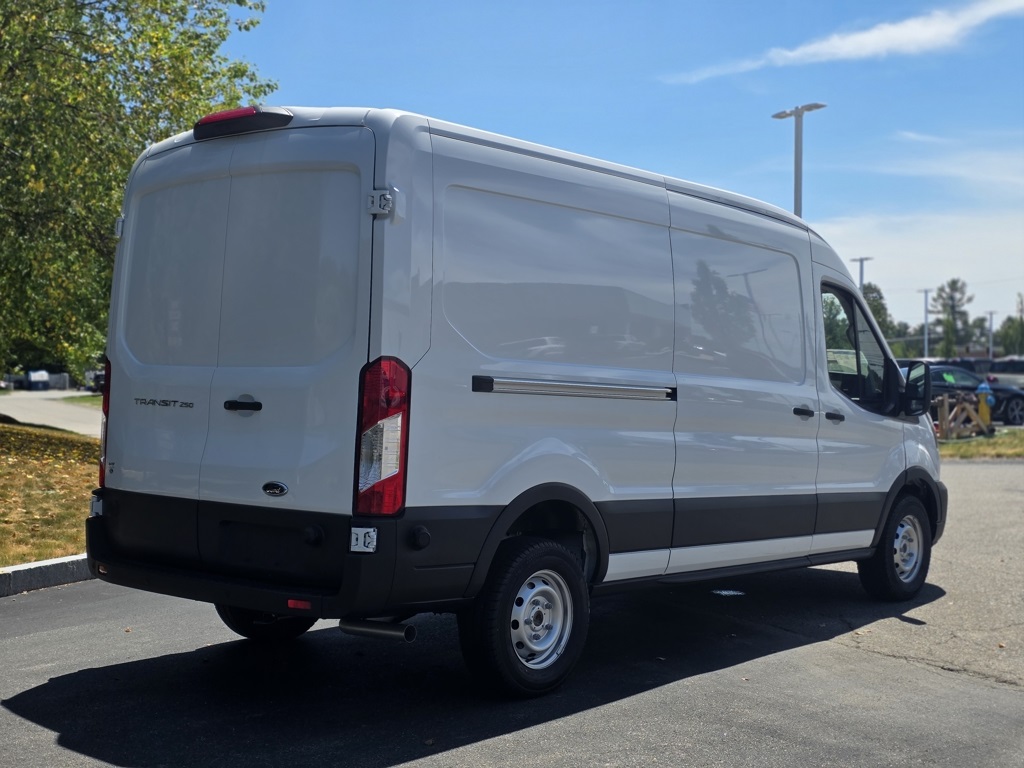 2025 Ford Transit photo 12