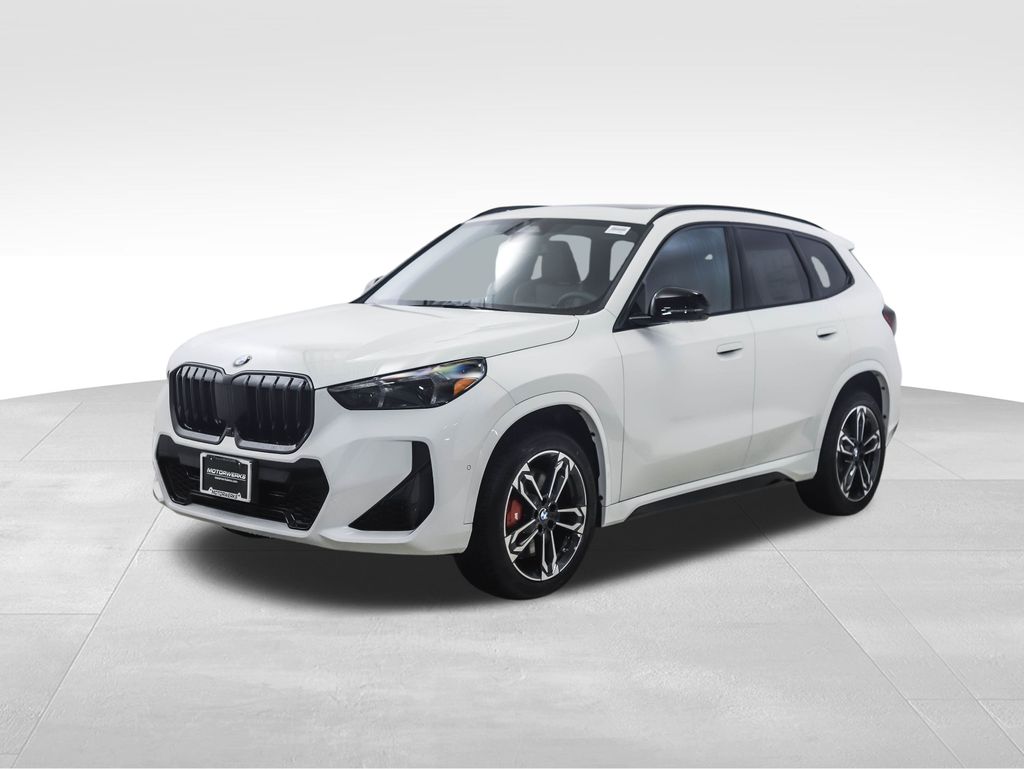 2026 BMW X1 28i's photo