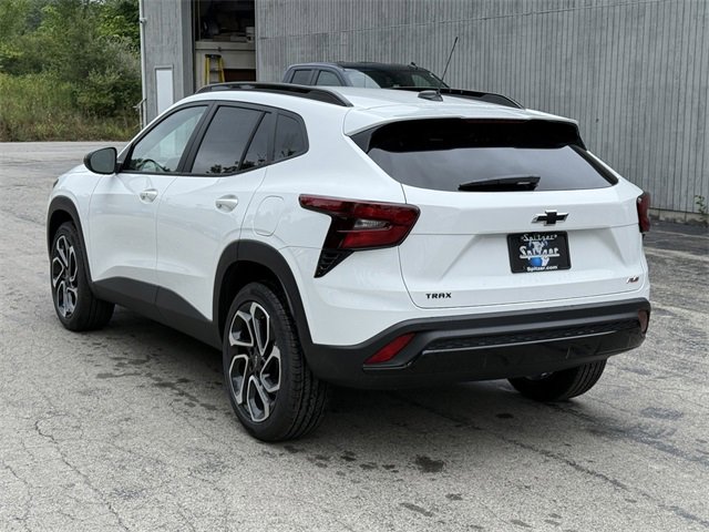 2025 Chevrolet Trax photo 6