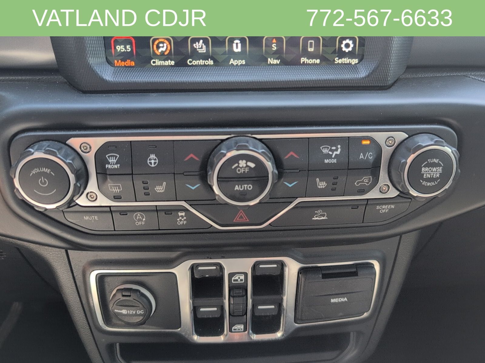 2022 Jeep Wrangler Unlimited Sport S photo 22