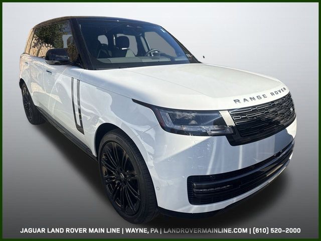 2025 Land Rover Range Rover SE photo 4