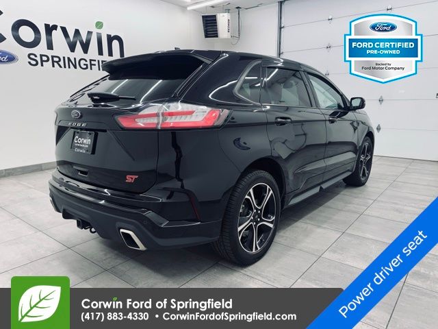 2021 Ford Edge ST photo 3