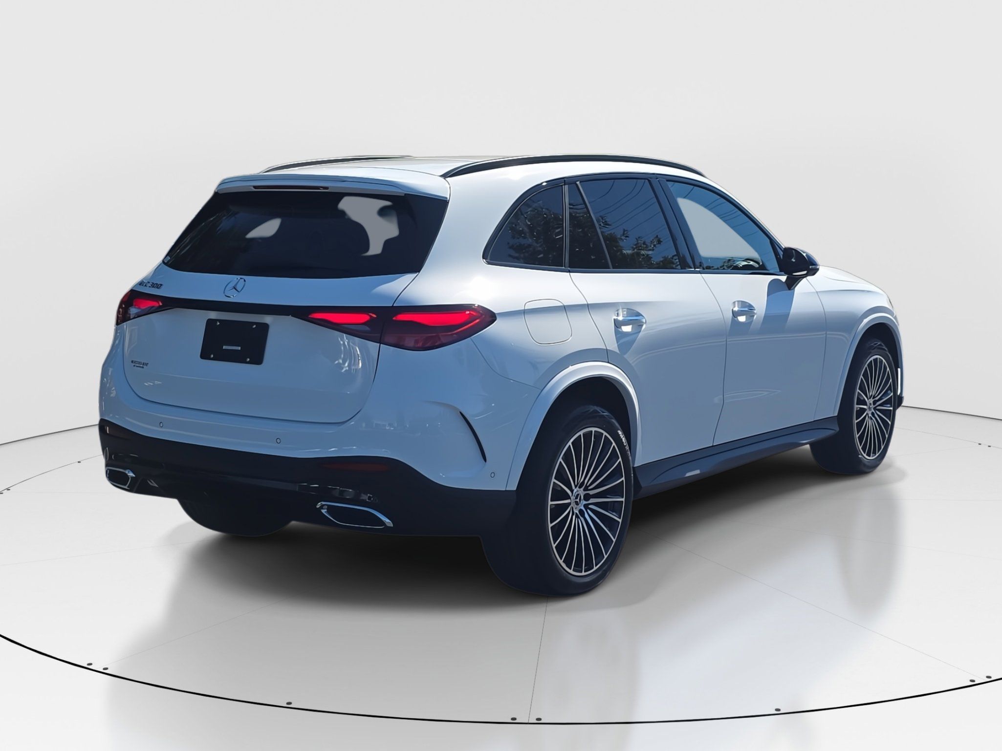 2026 Mercedes Benz GLC 300 photo 3