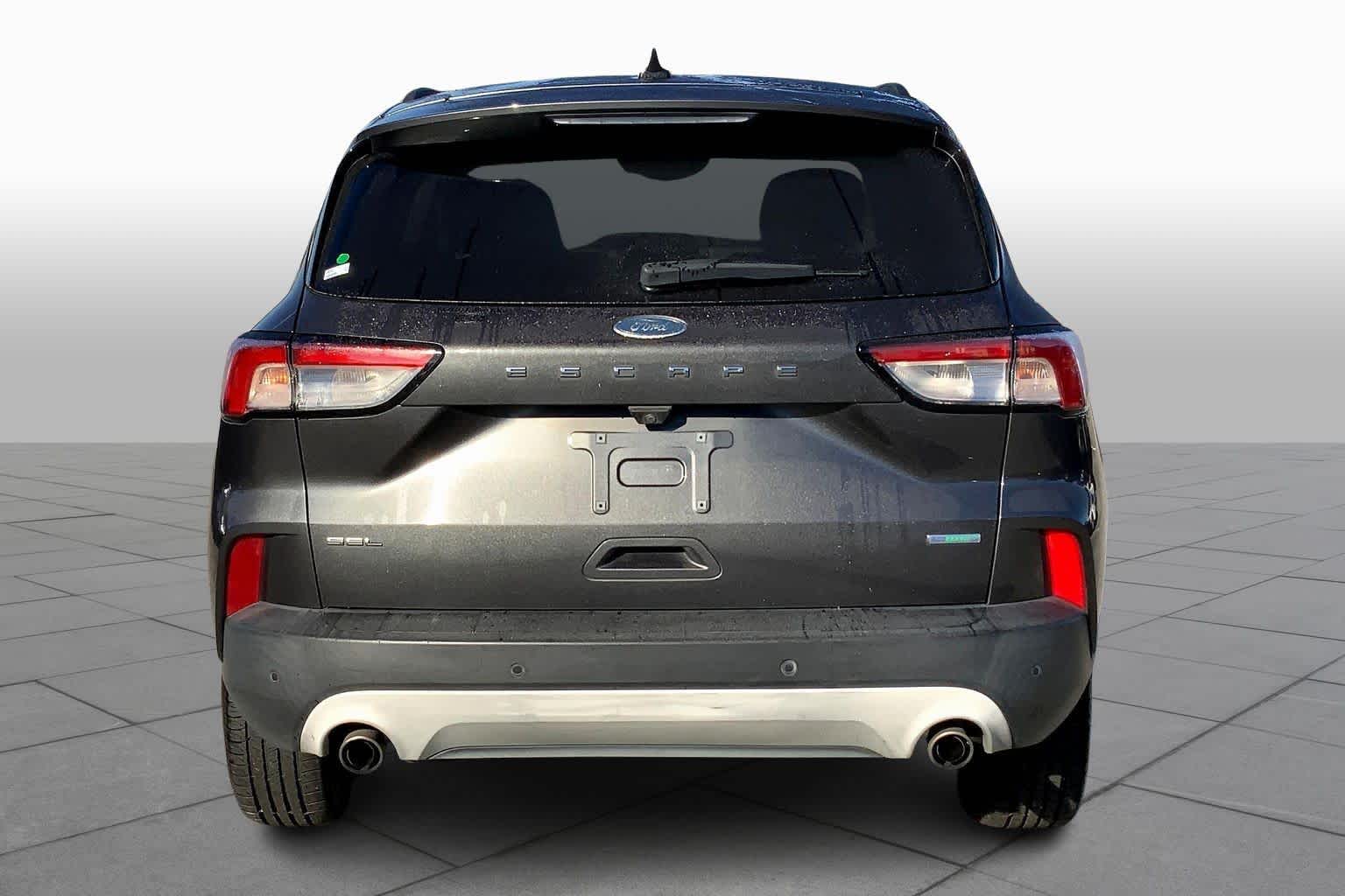 2020 Ford Escape SEL photo 4