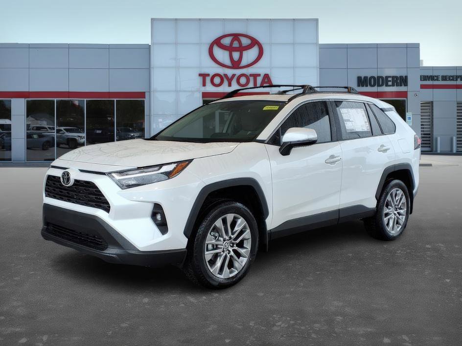 2025 Toyota RAV4 XLE Premium's photo