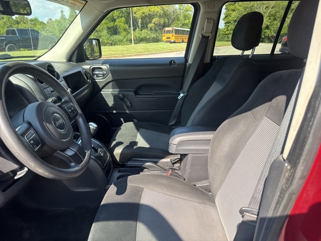 2016 Jeep Patriot Sport photo 14