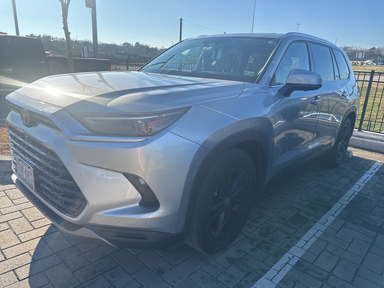 2024 Toyota Grand Highlander Limited's photo