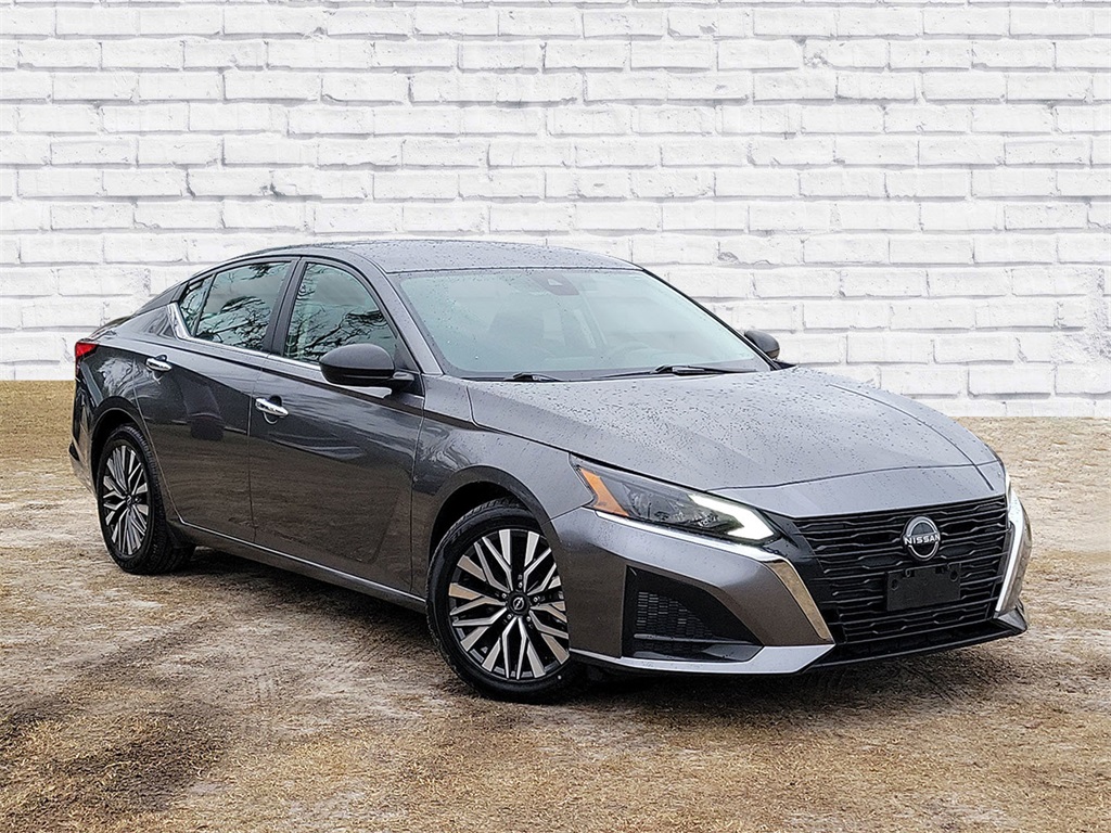2024 Nissan Altima SV