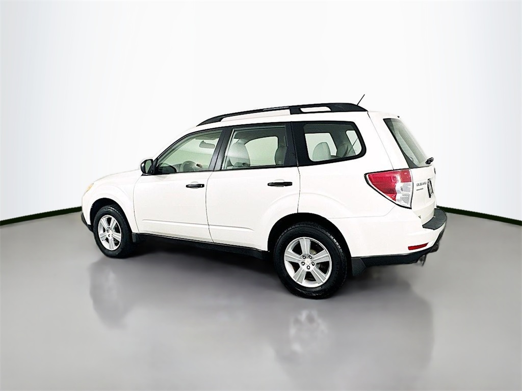 2012 Subaru Forester 2.5X photo 8
