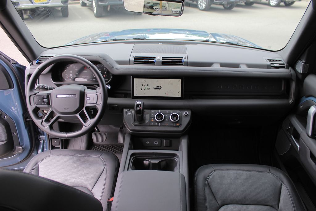 2024 Land Rover Defender 90 X-Dynamic SE photo 19