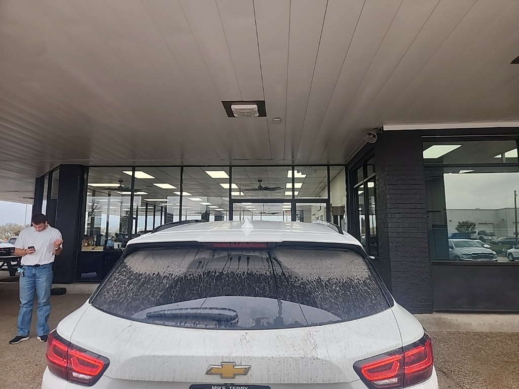 2023 Chevrolet Blazer 2LT photo 2