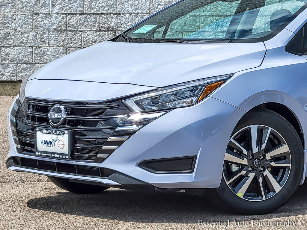 2025 Nissan Versa SV photo 2