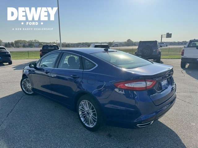 2016 Ford Fusion SE photo 5