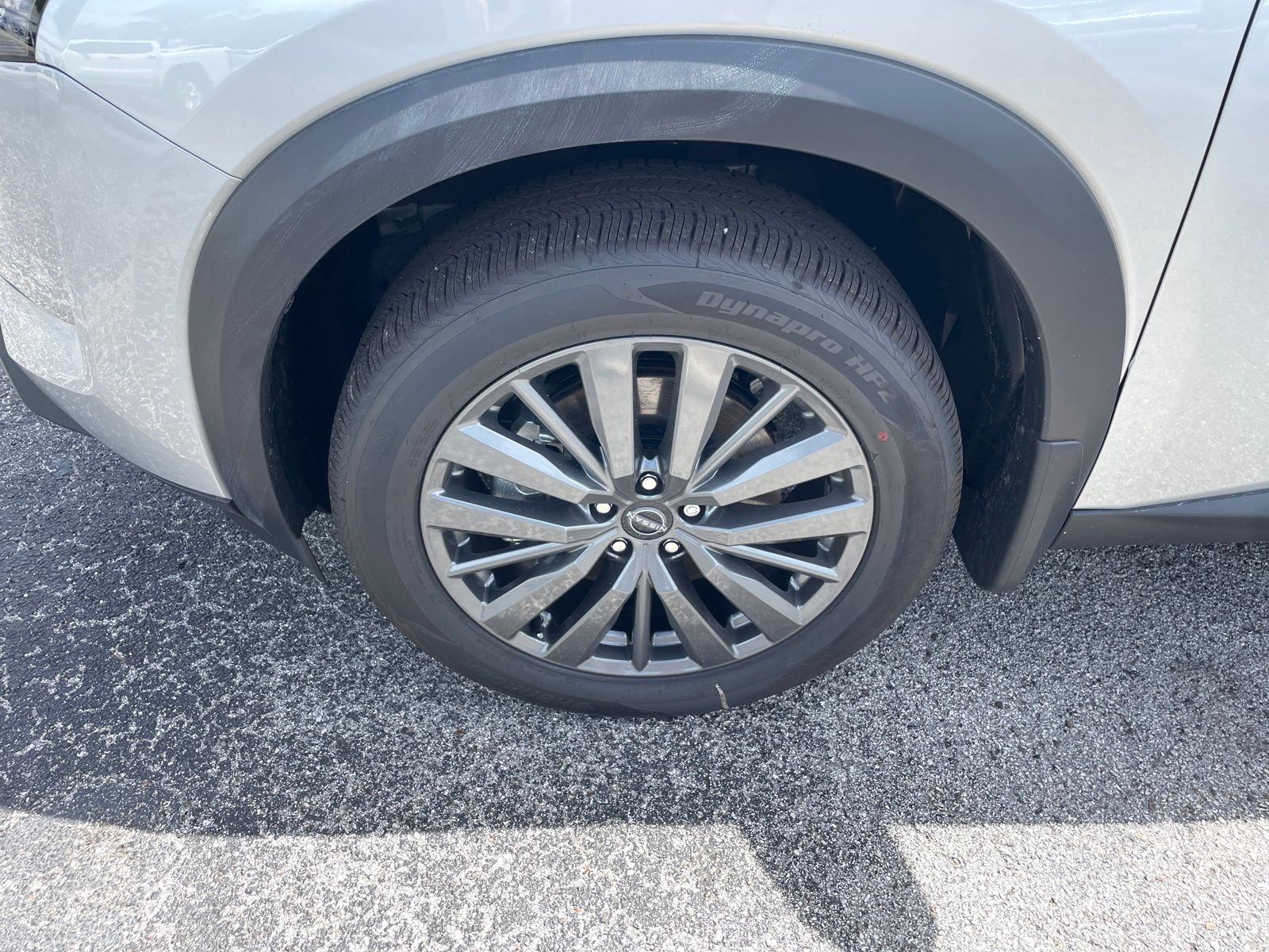 2025 Nissan Pathfinder SL photo 7