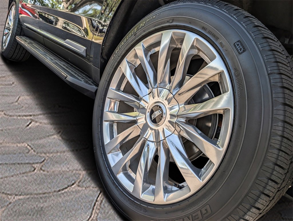 2023 Cadillac Escalade Premium Luxury photo 9