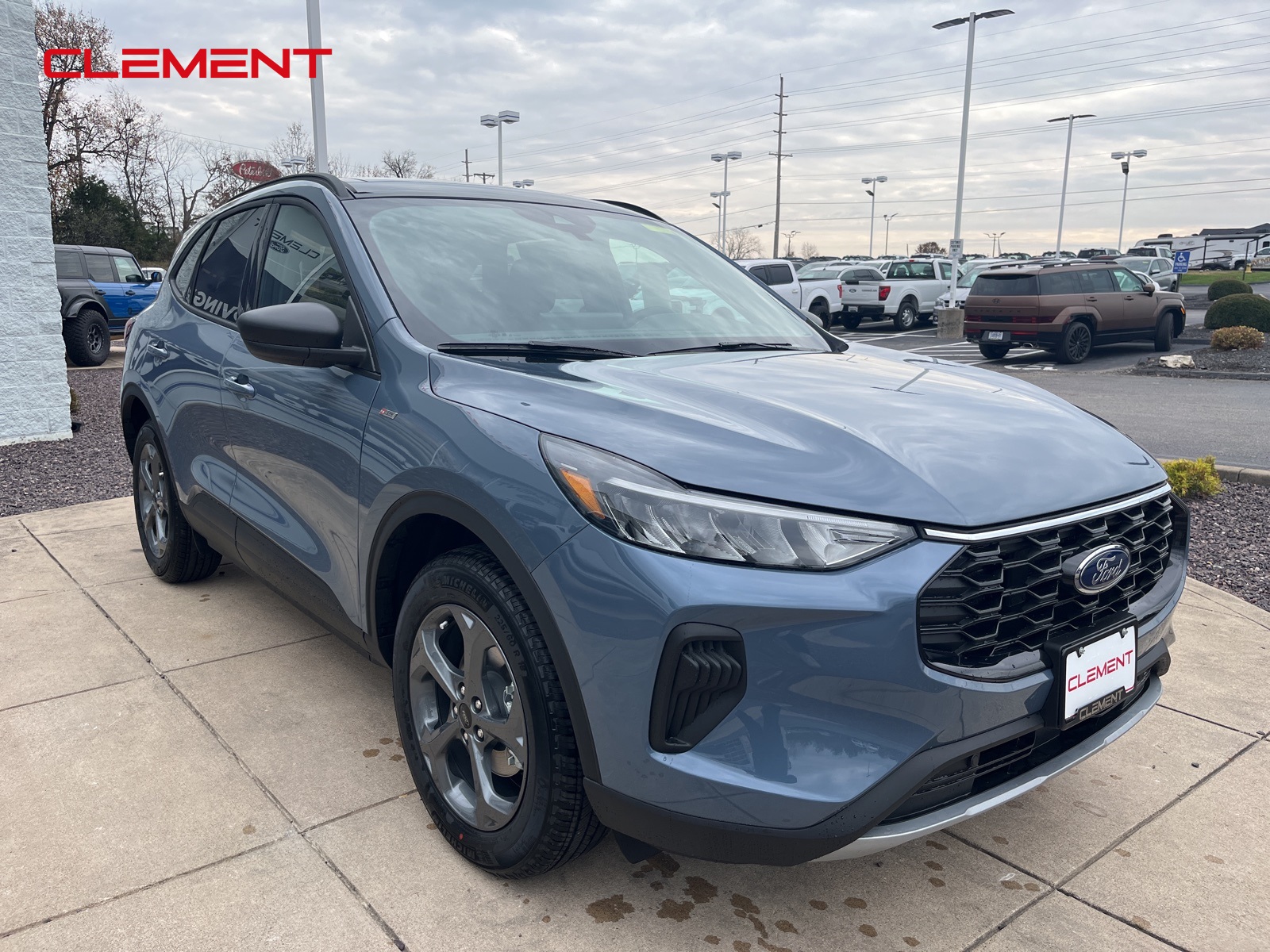 2025 Ford Escape ST-Line photo 3