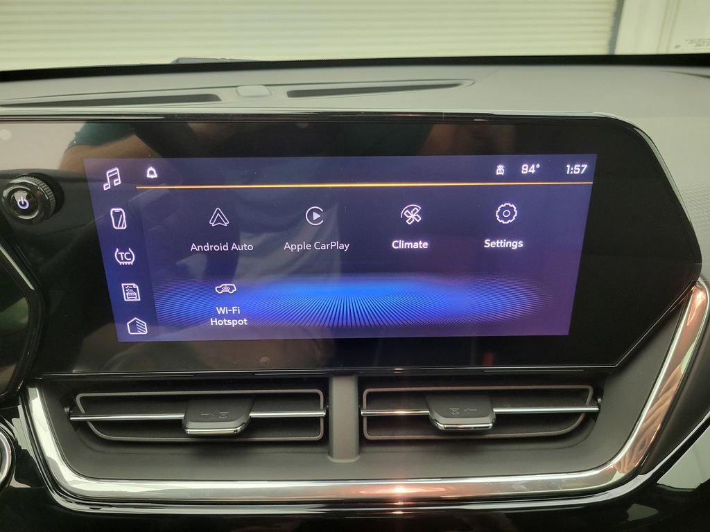 2025 Chevrolet Trax photo 8