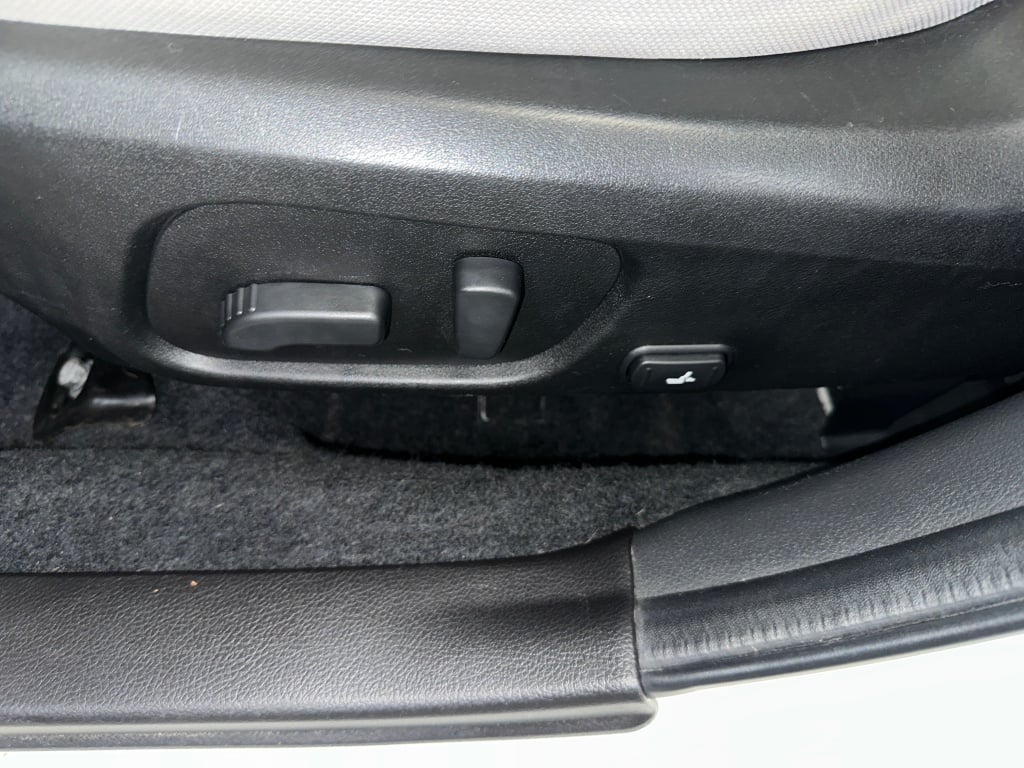 2017 Subaru Forester Premium photo 3