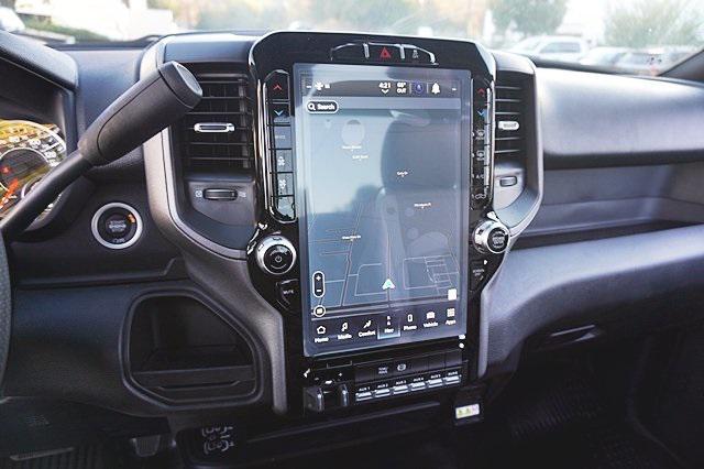 New 2023 Bright White Clear-Coat Exterior Paint RAM TRADESMAN Chassis Cab image 30