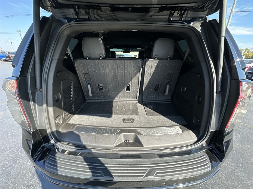 2023 Chevrolet Tahoe RST photo 24