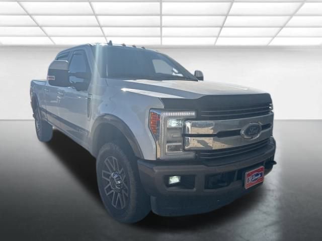 2019 Ford F-350 Super Duty King Ranch's photo