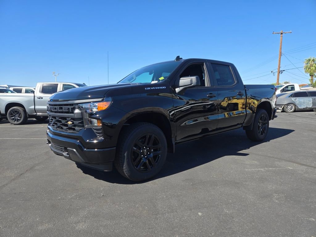 2026 Chevrolet Silverado 1500 Custom photo 2