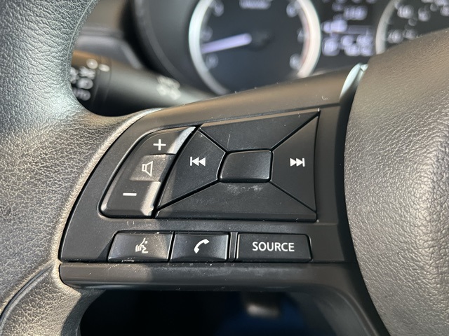 2024 Nissan Versa 1.6 S photo 15