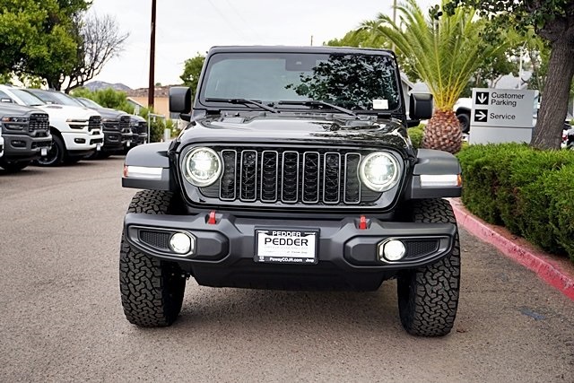 New 2025 Black Clear-Coat Exterior Paint Jeep Rubicon image 5