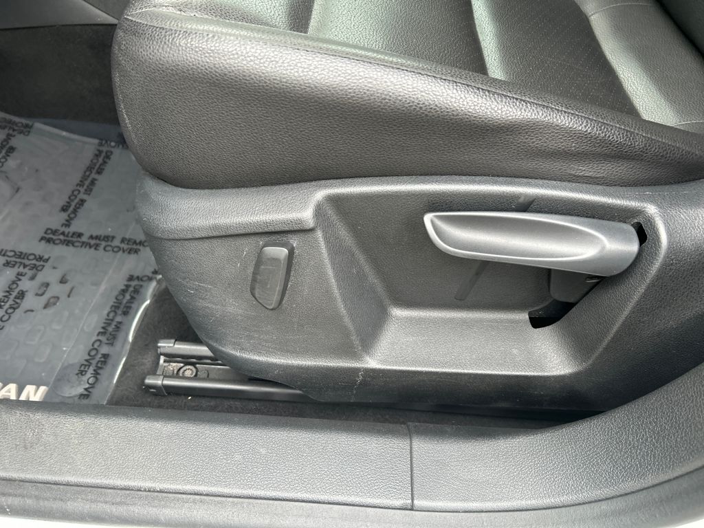 2017 Volkswagen Tiguan S photo 12