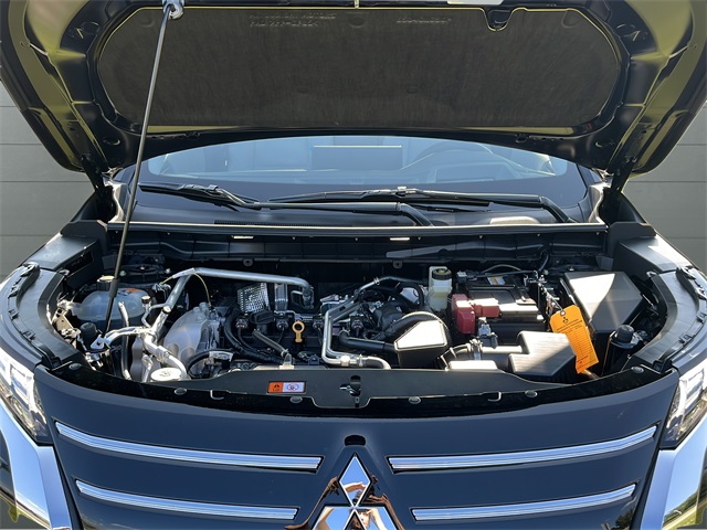 2025 Mitsubishi Outlander SEL photo 34
