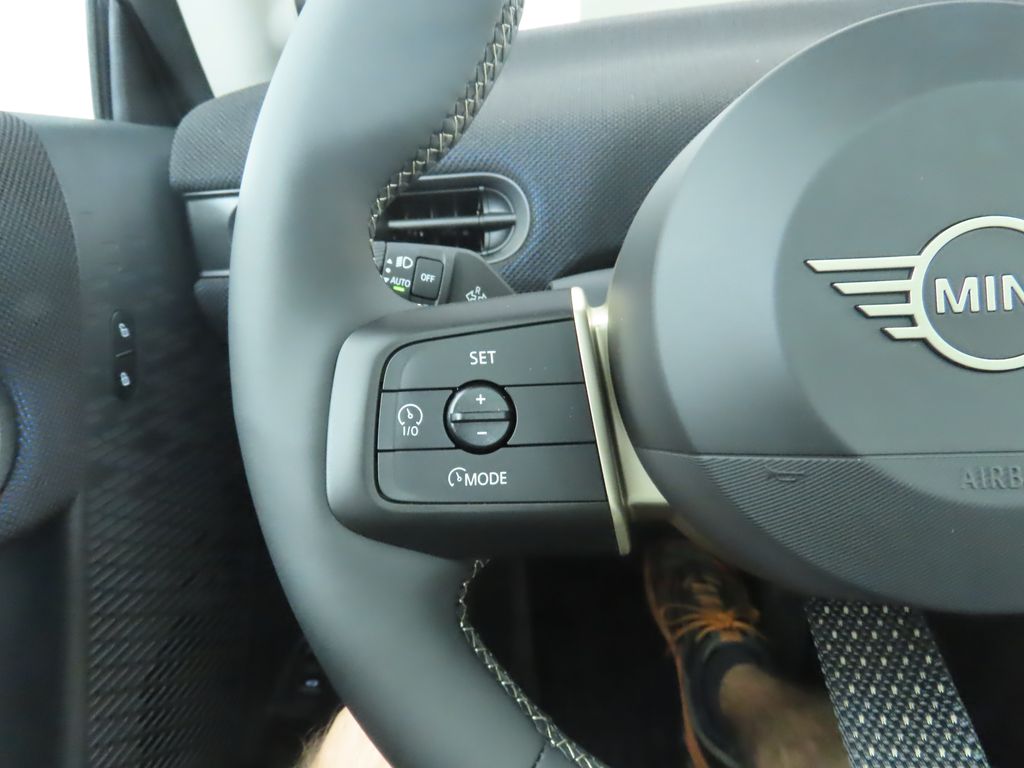 2025 Mini Countryman S photo 11