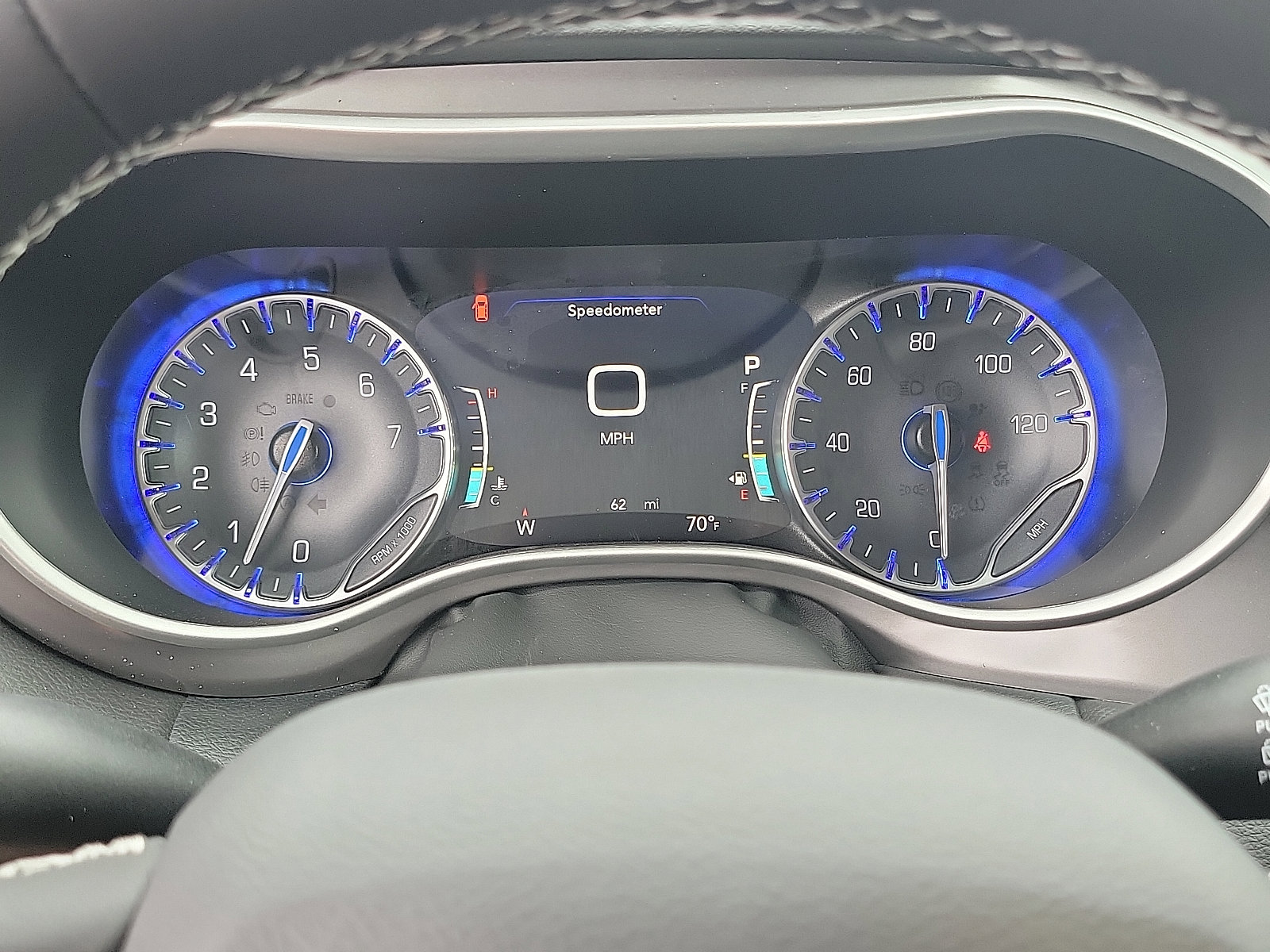 2025 Chrysler Voyager LX photo 7