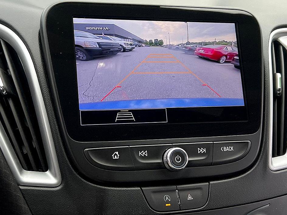 2023 Chevrolet Malibu 1LT photo 11