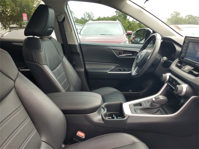 2022 Toyota RAV4 XLE Premium photo 33