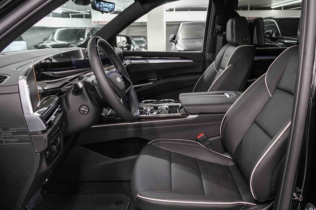 2026 Cadillac Escalade Luxury photo 17