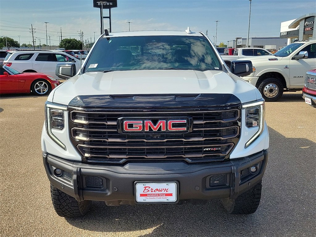 2024 Gmc Sierra 1500 AT4X photo 3