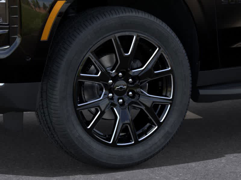 2025 Chevrolet Suburban LS photo 8