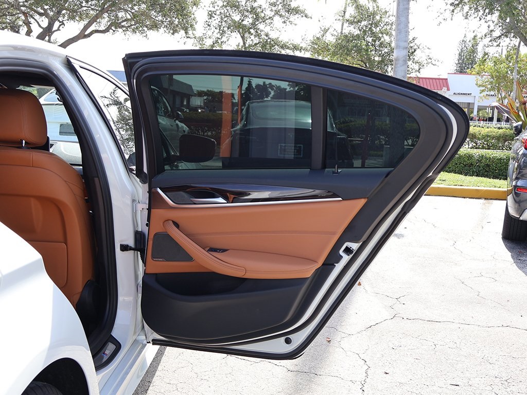 2022 Bmw 530e photo 27