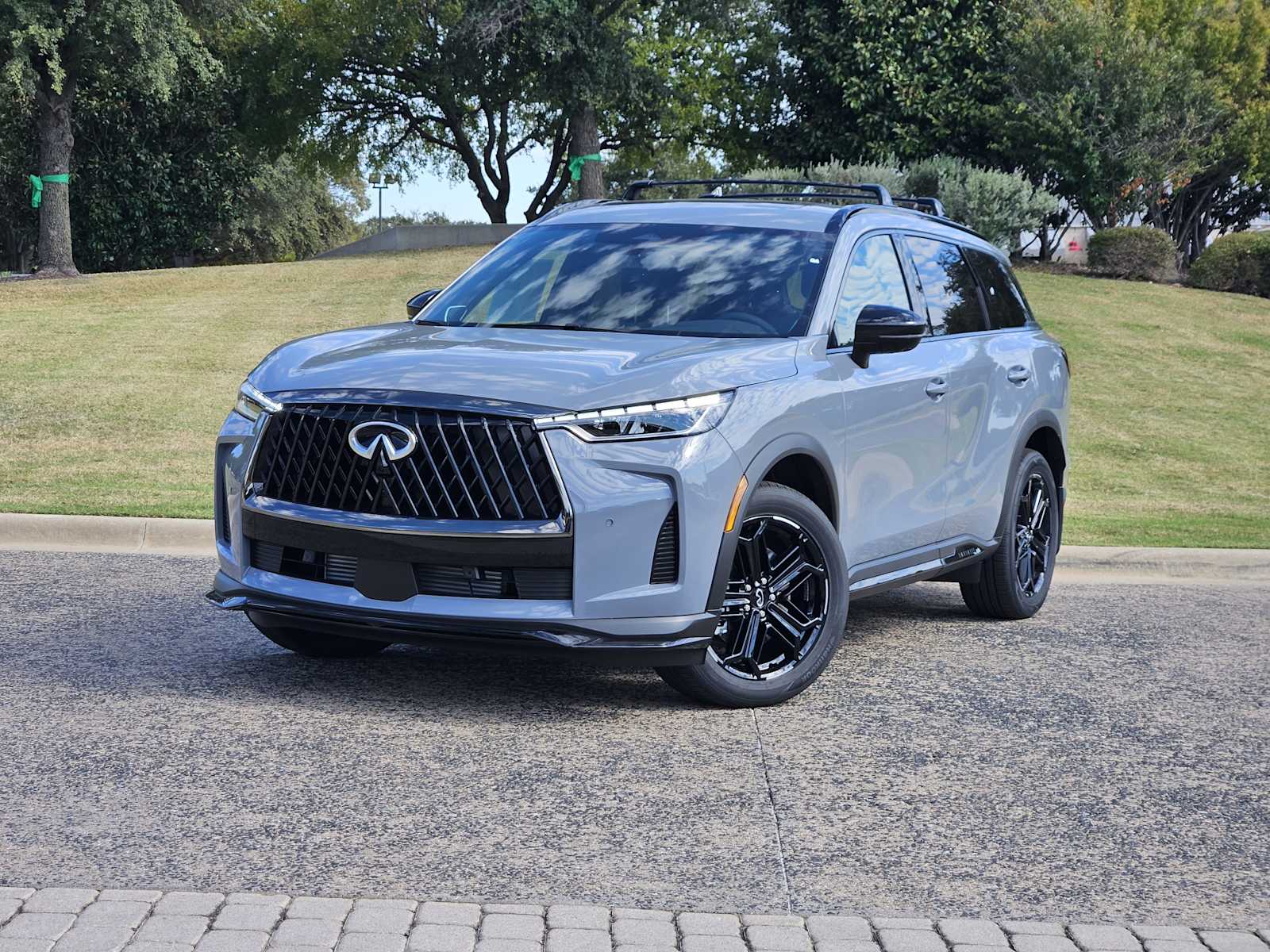 2026 INFINITI QX60 LUXE's photo