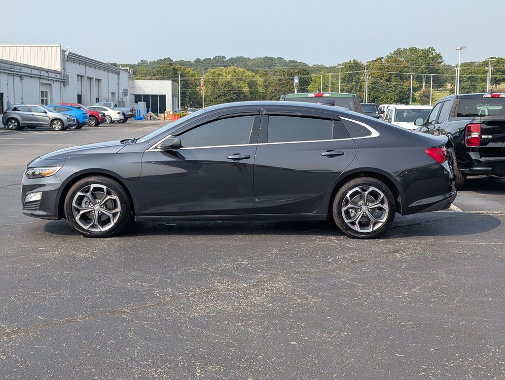 2023 Chevrolet Malibu 1LT photo 3