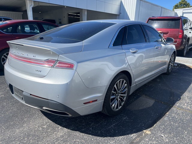 2019 Lincoln MKZ Standard photo 3